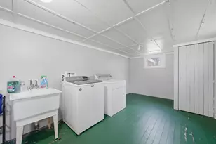 305 Circle Rd, Fox River Grove, IL 60021 - Photo 16