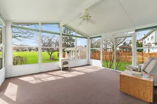 160 Brentwood Trail, Elgin, IL 60120 - Photo 16