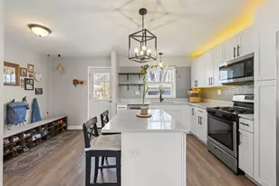 115 N Pierce Ave, Wheaton, IL 60187 - Photo 8