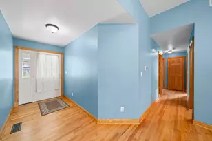 936 Suzy St, Lake Holiday, IL 60548 - Photo 6
