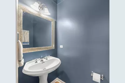 216 N Addison Avenue, Elmhurst, IL 60126 - Photo 12