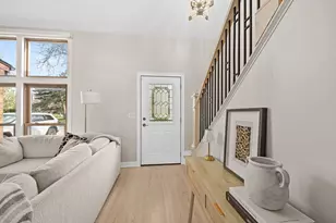 11108 Westminster Dr, Westchester, IL 60154 - Photo 2