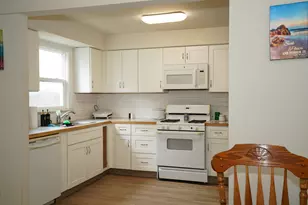 627 Manhattan Rd, Joliet, IL 60433 - Photo 8