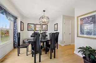 144 N Fiore Pkwy, Vernon Hills, IL 60061 - Photo 12
