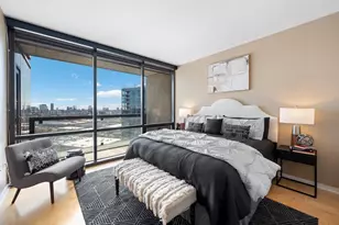 860 W Blackhawk St, Chicago, IL 60642 - Photo 22