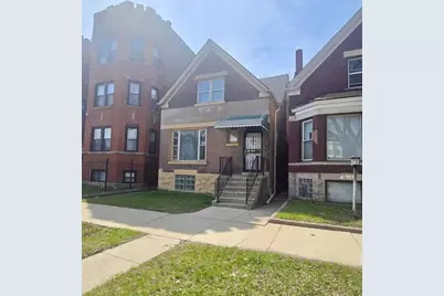6836 S Calumet Avenue, Chicago, IL 60637 - Photo 1