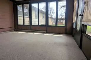 209 Hickory Ln, Momence, IL 60954 - Photo 36