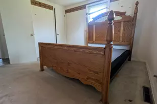 209 Hickory Ln, Momence, IL 60954 - Photo 16