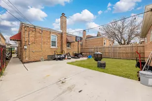 7124 S Kedzie Ave, Chicago, IL 60629 - Photo 16