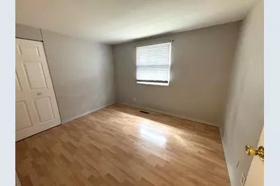 133 Golfview Lane, Carpentersville, IL 60110 - Photo 8