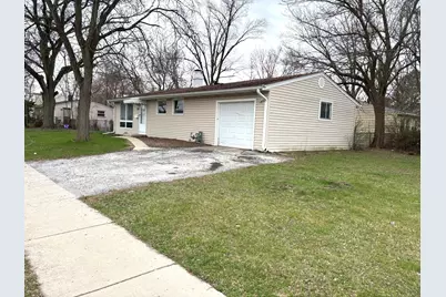 133 Golfview Lane, Carpentersville, IL 60110 - Photo 2