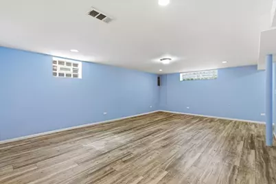 8144 Kildare Avenue, Skokie, IL 60076 - Photo 14