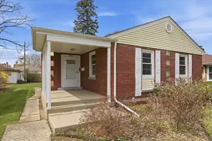 8144 Kildare Ave, Skokie, IL 60076 - Photo 2