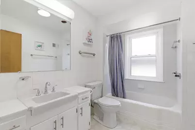 8144 Kildare Avenue, Skokie, IL 60076 - Photo 12