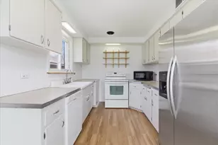 8144 Kildare Ave, Skokie, IL 60076 - Photo 6