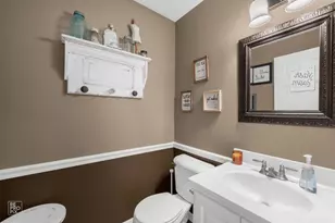 1028 Louise Ln, Peotone, IL 60468 - Photo 10