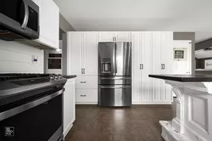 1028 Louise Ln, Peotone, IL 60468 - Photo 8