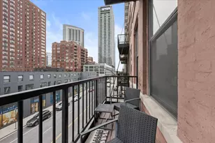 [Address not provided], Chicago, IL 60654 - Photo 16