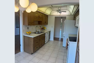 4940 Foster Street #202, Skokie, IL 60077 - Photo 6