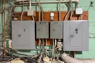 8053 W Churchill Ave, Niles, IL 60714 - Photo 16