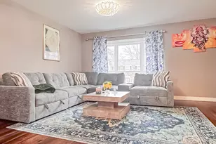 2137 Greystone Pl, Hoffman Estates, IL 60169 - Photo 8