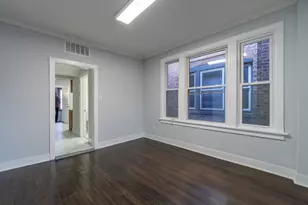 6961 S Eberhart Ave, Chicago, IL 60637 - Photo 8