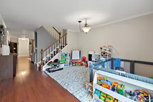 1955 N Heritage Dr, Palatine, IL 60074 - Photo 12