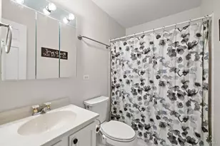 1955 N Heritage Dr, Palatine, IL 60074 - Photo 20