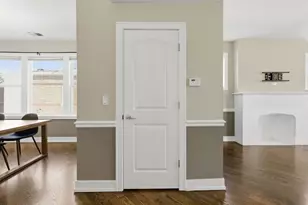 1847 W Garfield Blvd, Chicago, IL 60636 - Photo 8