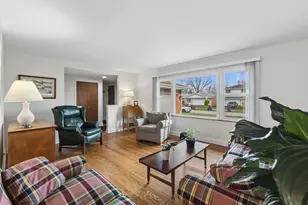 1307 Thomas St, Homewood, IL 60430 - Photo 4