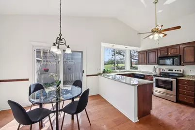 718 Shoreline Road #718, Lake Barrington, IL 60010 - Photo 16