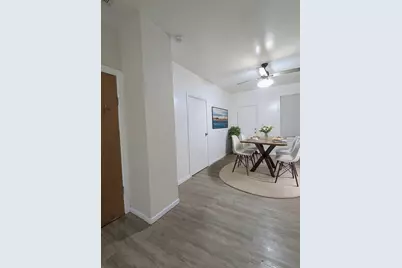 8209 S Coles Avenue, Chicago, IL 60617 - Photo 8