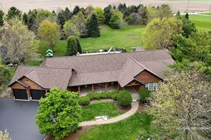 4806 Patty Ln, Ringwood, IL 60072 - Photo 2