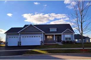 1919 Truman St, Sycamore, IL 60178 - Photo 1