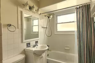 591 Audrey Ln, Wheeling, IL 60090 - Photo 6