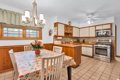 6528 Ridge Drive, Chicago Ridge, IL 60415 - Photo 8