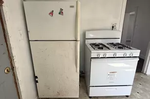 1235 Clover Ave, Rockford, IL 61102 - Photo 10