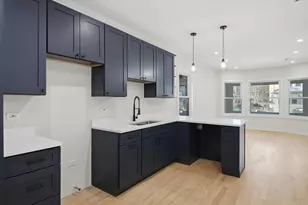 821 N Lockwood Ave, Chicago, IL 60651 - Photo 8