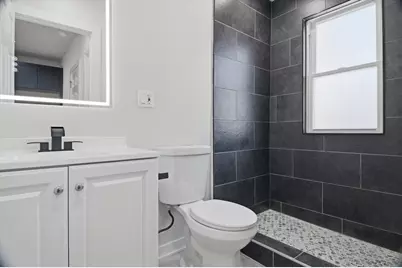 821 N Lockwood Avenue, Chicago, IL 60651 - Photo 12