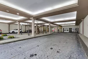 1212 N Lasalle Dr, Chicago, IL 60610 - Photo 2