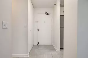 1212 N Lasalle Dr, Chicago, IL 60610 - Photo 4