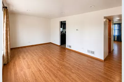 107 155th Street, Calumet City, IL 60409 - Photo 2