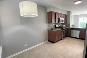 868 Brompton Ct, Carol Stream, IL 60188 - Photo 4