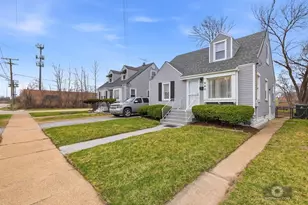 440 Engle St, Dolton, IL 60419 - Photo 2