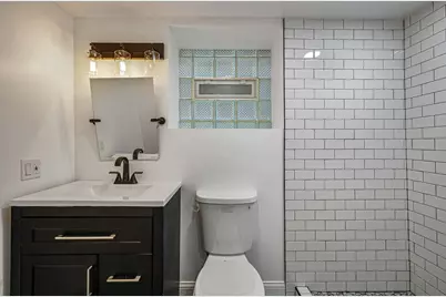 6845 S Saint Lawrence Avenue, Chicago, IL 60637 - Photo 20