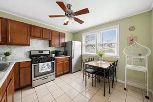 33 49th Ave, Bellwood, IL 60104 - Photo 6