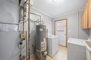 33 49th Ave, Bellwood, IL 60104 - Photo 8