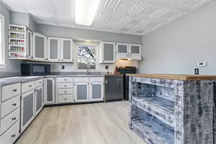 1702 W Hovey Ave, Normal, IL 61761 - Photo 12