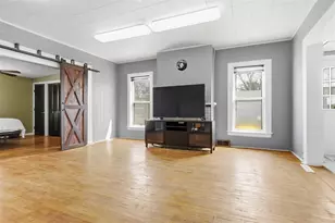 1702 W Hovey Ave, Normal, IL 61761 - Photo 6