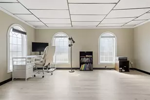 1702 W Hovey Ave, Normal, IL 61761 - Photo 4